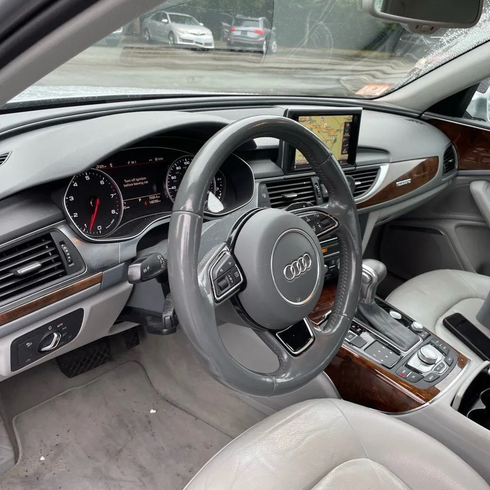 Audi A6 photo 26