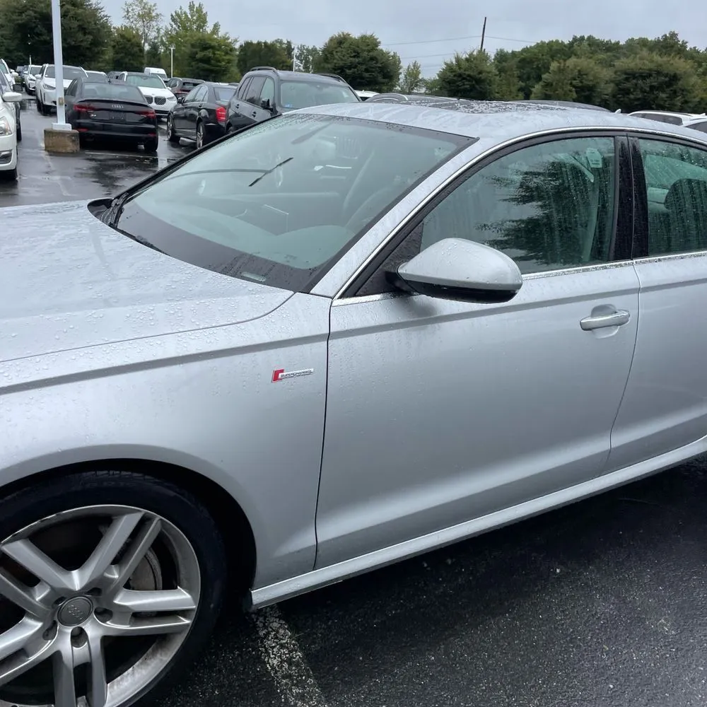 Audi A6 photo 2