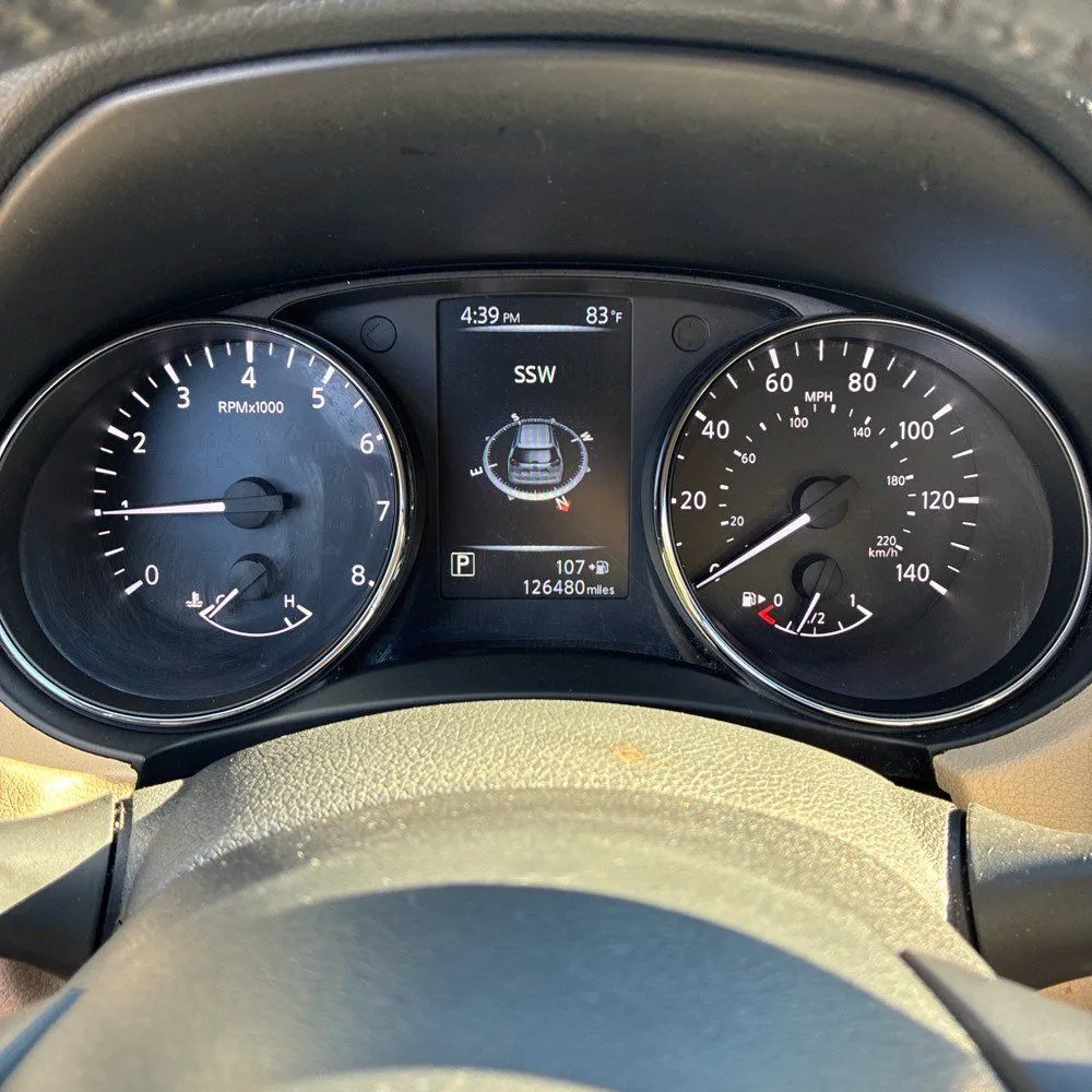 Nissan Rogue photo 30