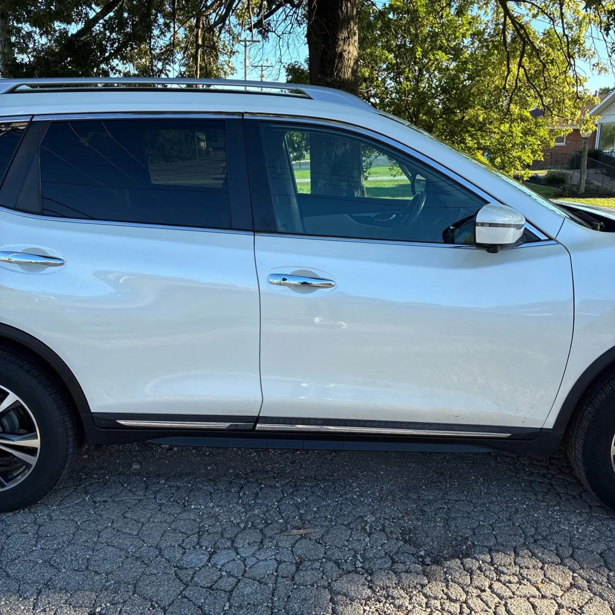 Nissan Rogue photo 11