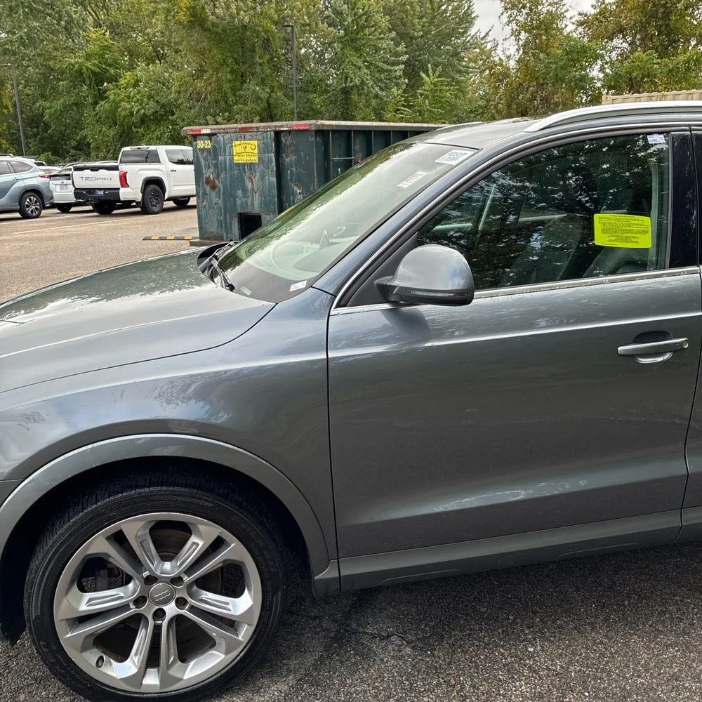 Audi Q3 photo 2