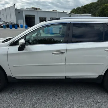 More photos of 2017 Subaru Outback 2.5i Touring at 101 Motors, NJ