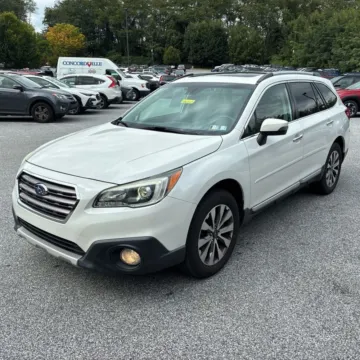 White 2017 Subaru Outback 2.5i Touring for sale in Carlstadt, NJ