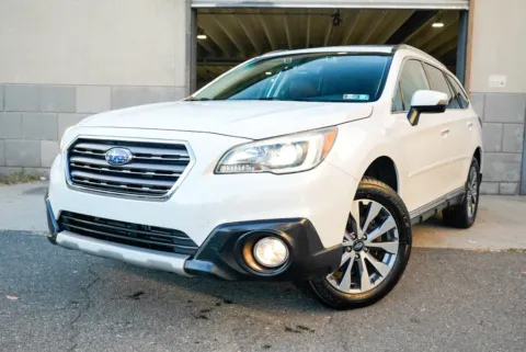 White 2017 Subaru Outback 2.5i Touring for sale in Carlstadt, NJ