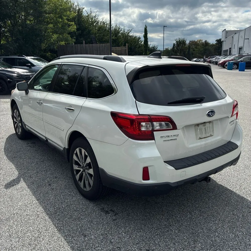 Subaru Outback photo 5