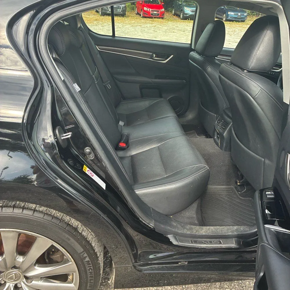 Lexus GS photo 24