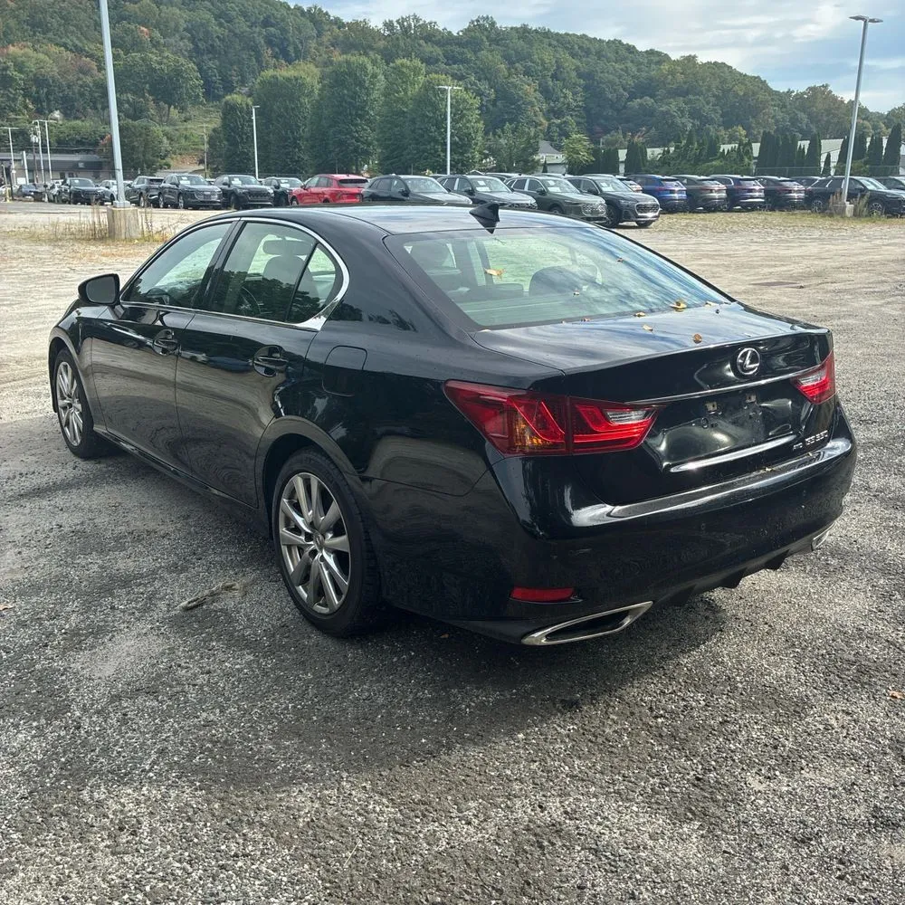 Lexus GS photo 4