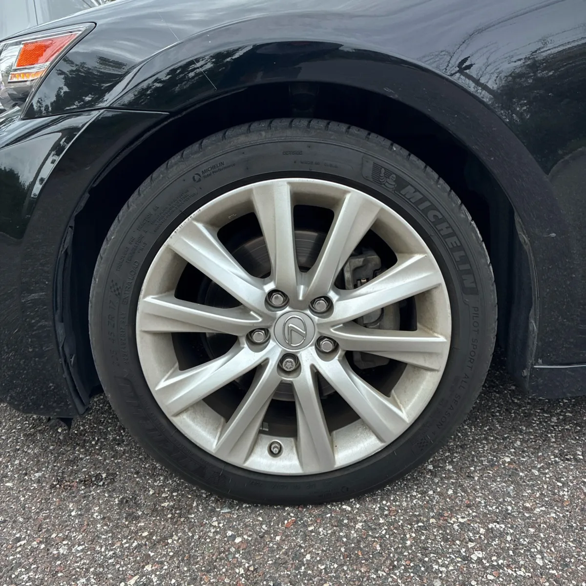 Lexus IS photo 17