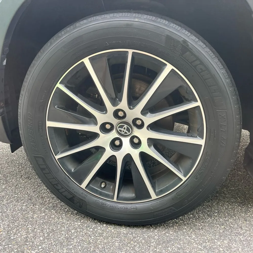 Toyota Highlander photo 16