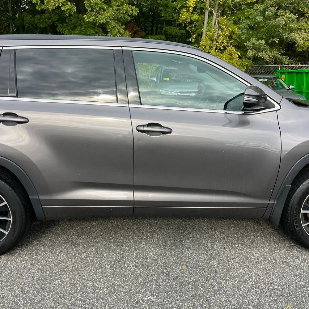 Toyota Highlander photo 10