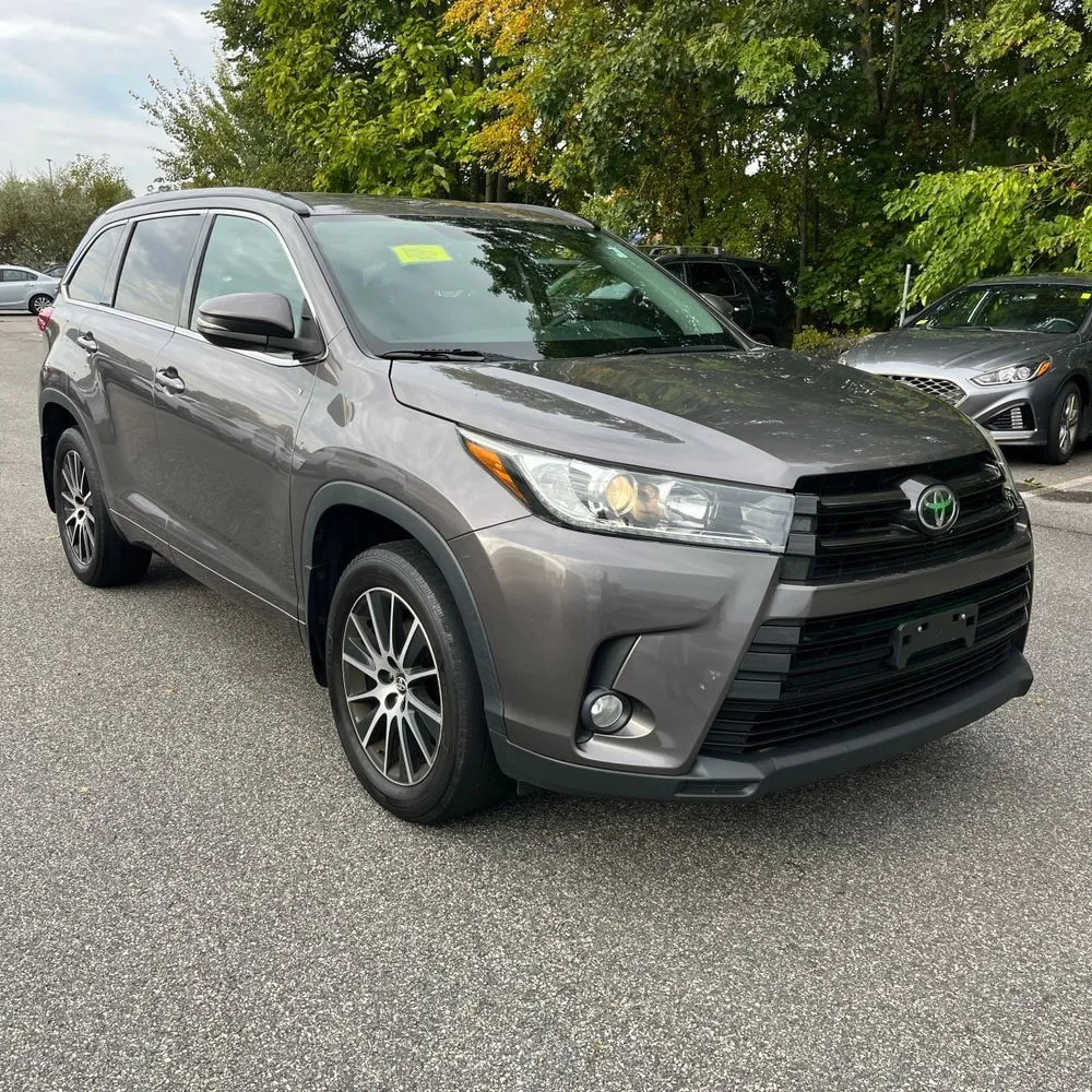 Toyota Highlander photo 11