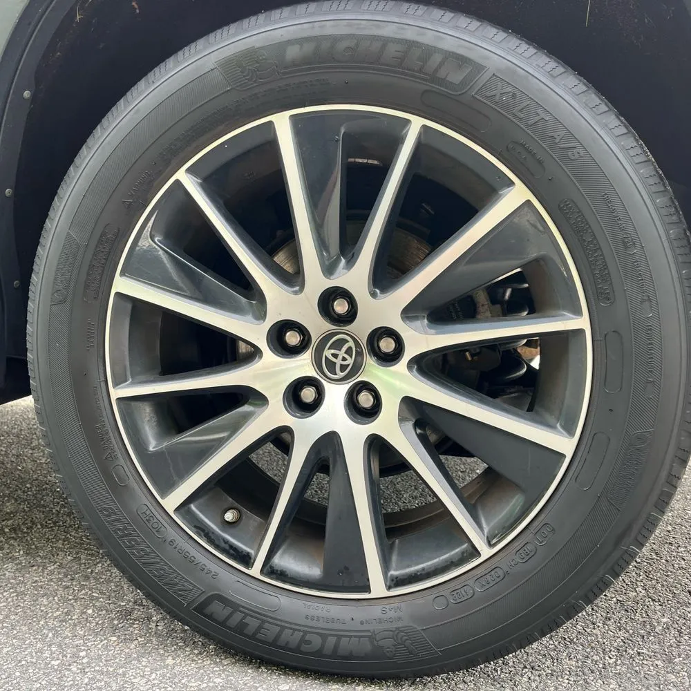 Toyota Highlander photo 17
