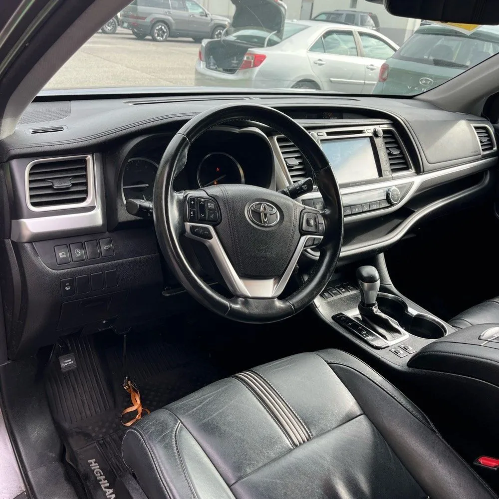 Toyota Highlander photo 26