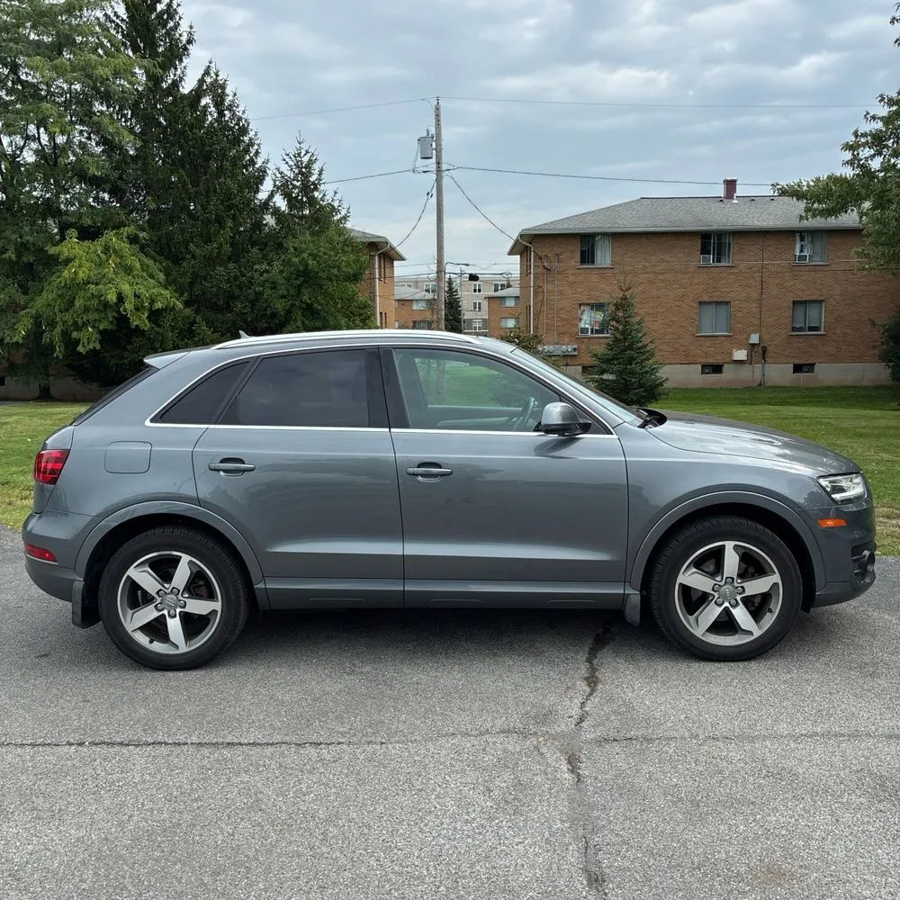 Audi Q3 photo 10