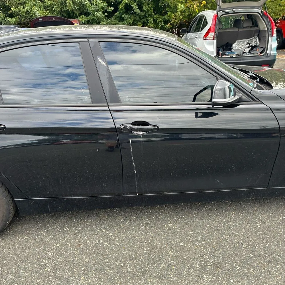 BMW 328i photo 9