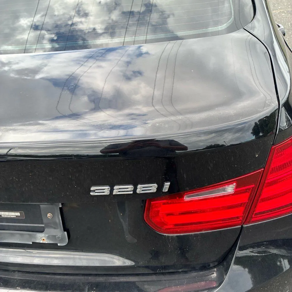 BMW 328i photo 19
