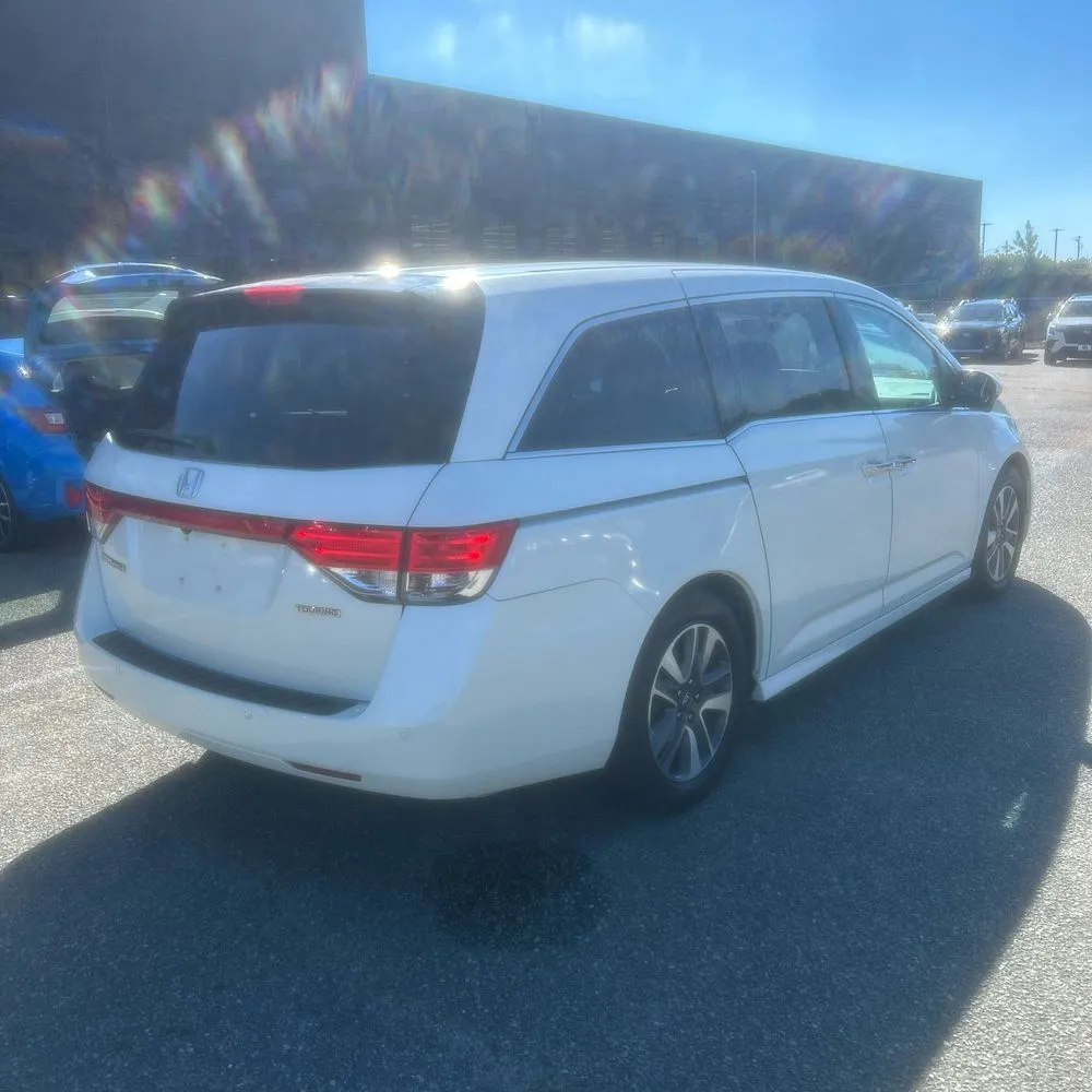 Honda Odyssey photo 7