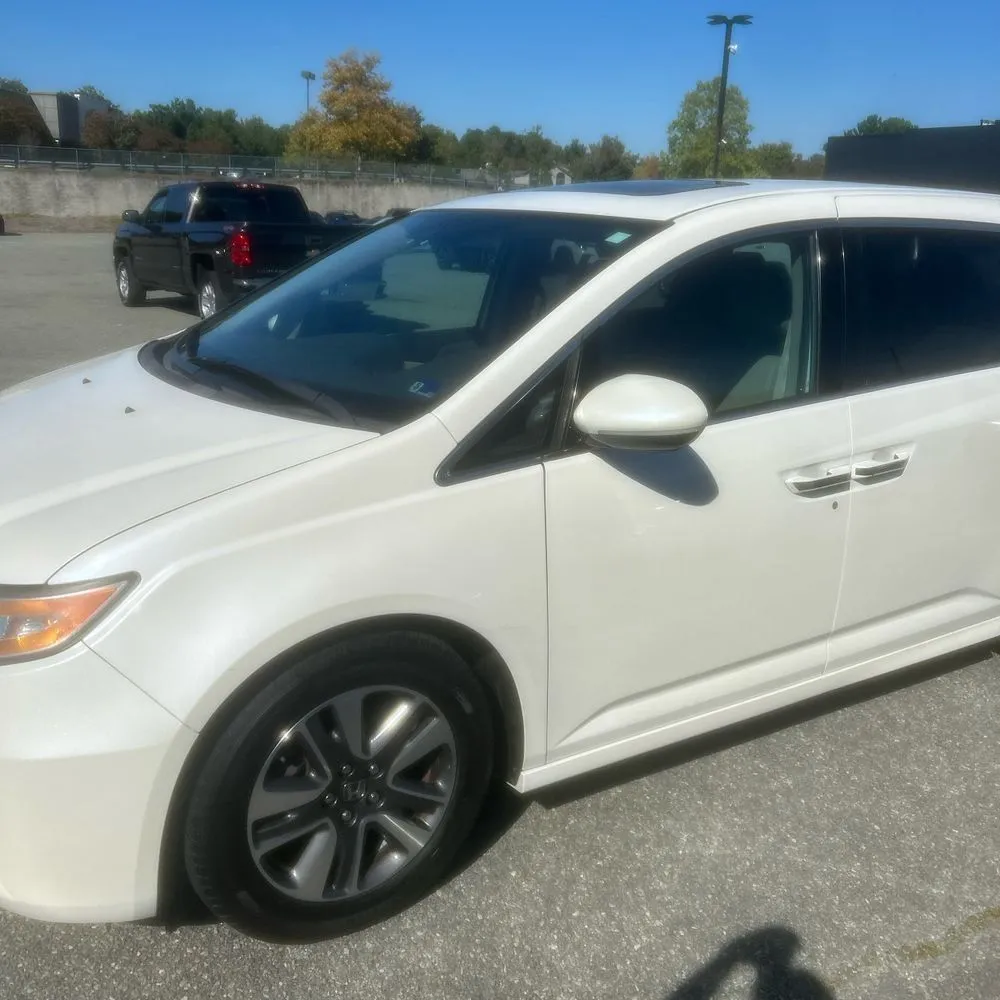 Honda Odyssey photo 2