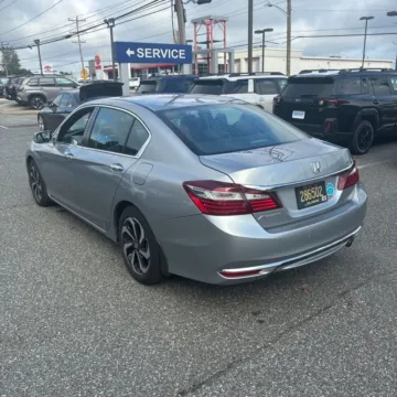 More photos of 2017 Honda Accord EX-L at 101 Motors, NJ