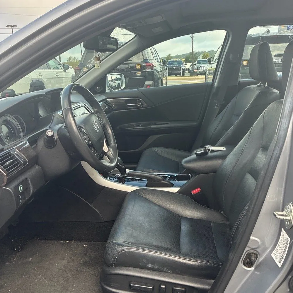 Honda Accord photo 20