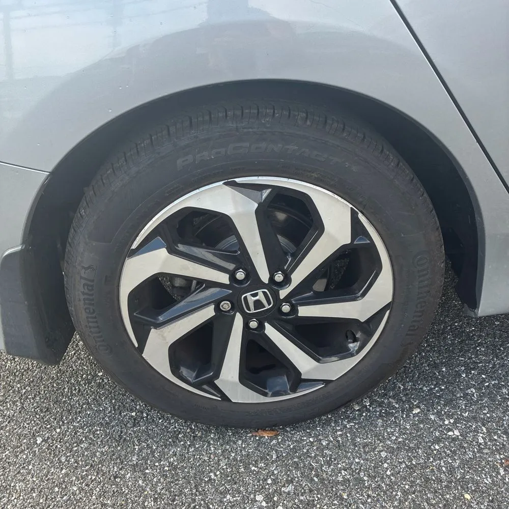 Honda Accord photo 18