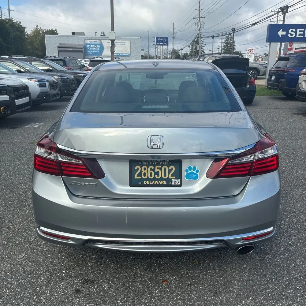 Honda Accord photo 7