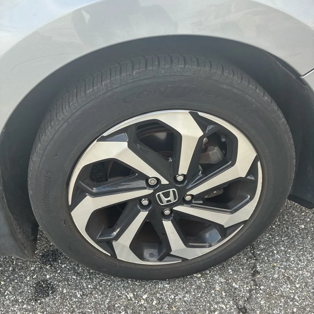 Honda Accord photo 19