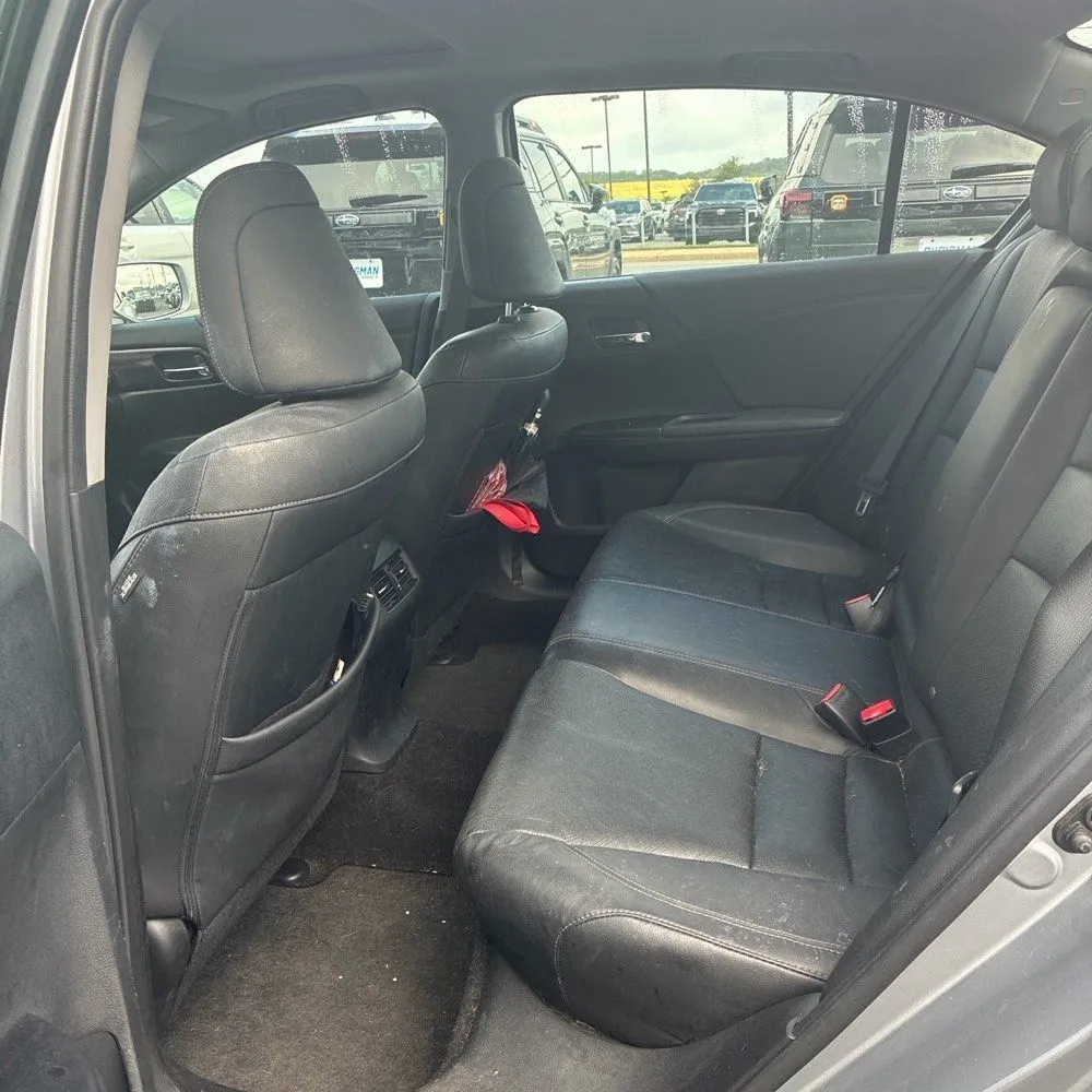 Honda Accord photo 22