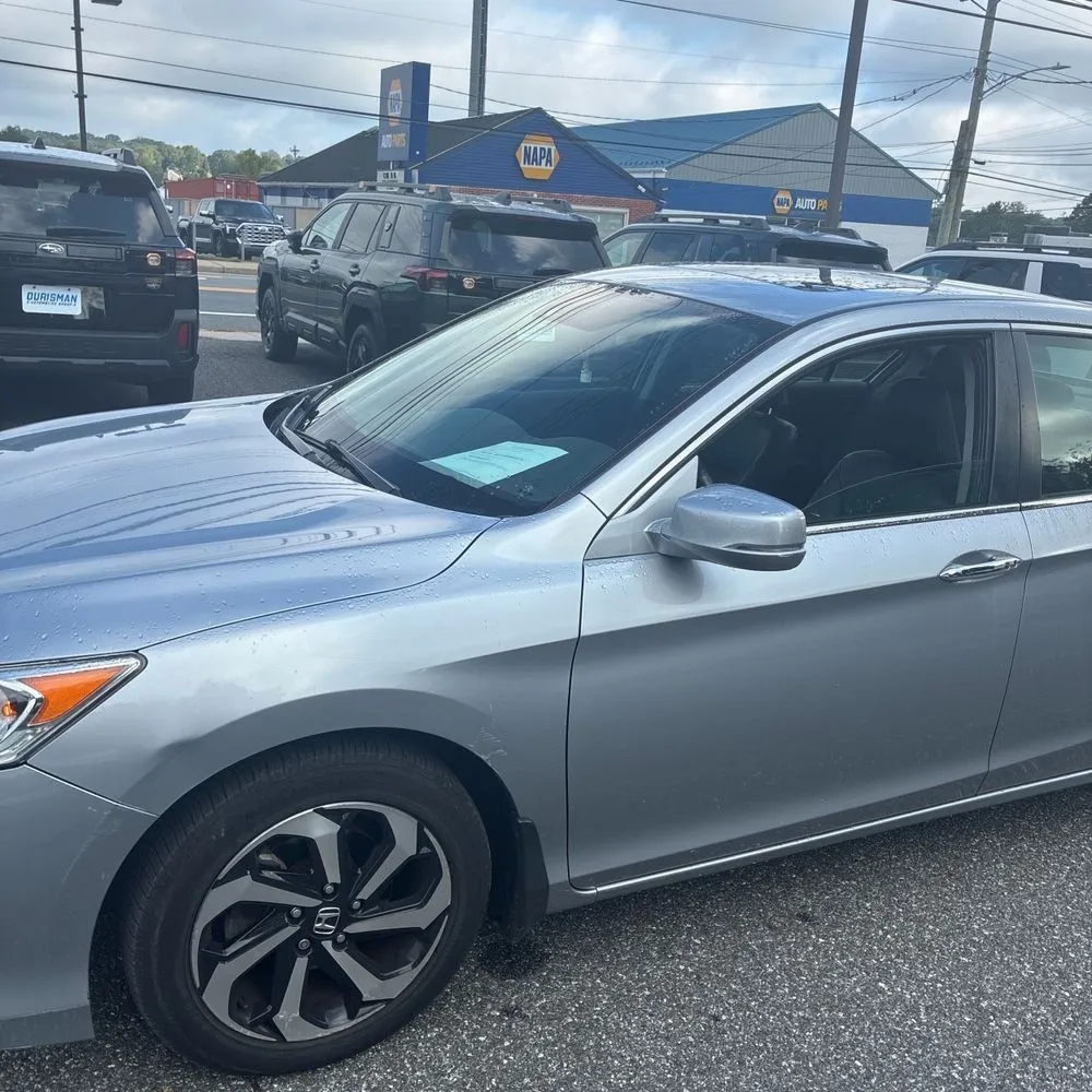Honda Accord photo 2