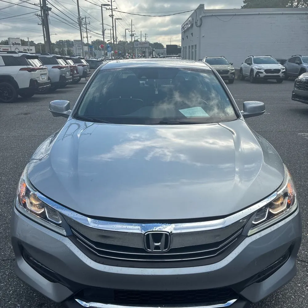 Honda Accord photo 15
