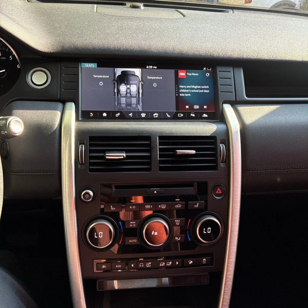 Land Rover Discovery Sport photo 25