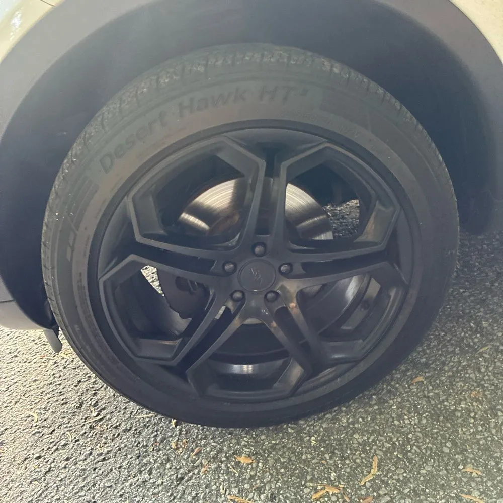 Land Rover Discovery Sport photo 17