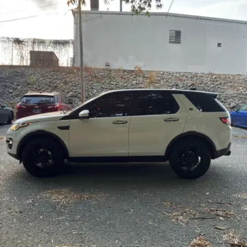 Another view of 2017 Land Rover Discovery Sport HSE for sale in Carlstadt, NJ at 101 Motors