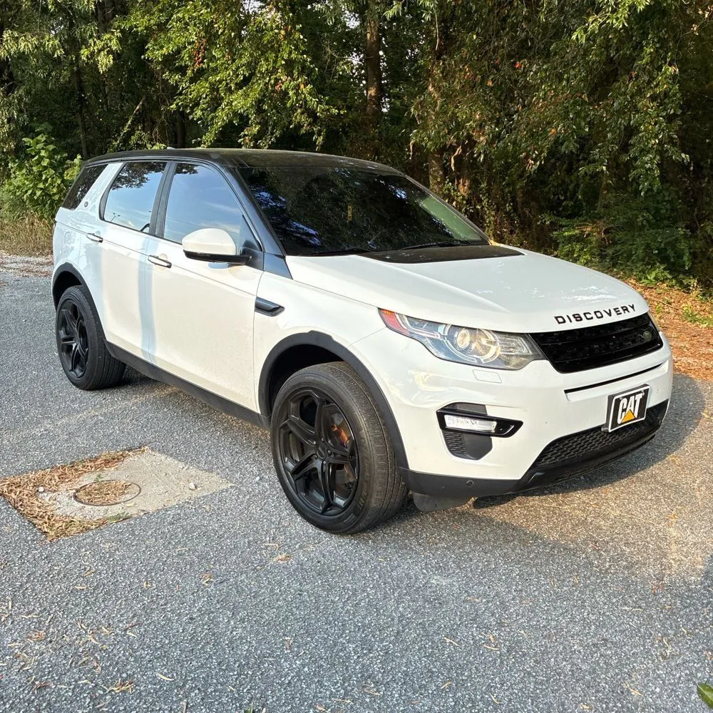 Land Rover Discovery Sport photo 12