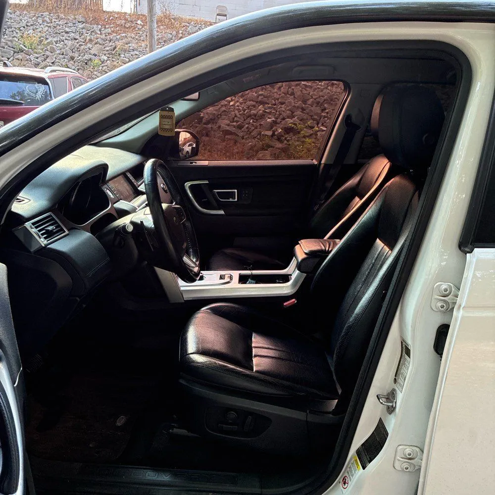Land Rover Discovery Sport photo 20