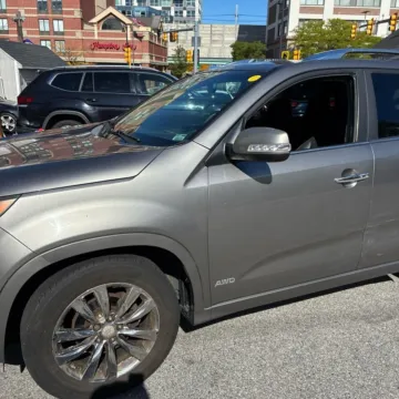 Photos of 2012 Kia Sorento SX V6 for sale in Carlstadt, NJ at 101 Motors