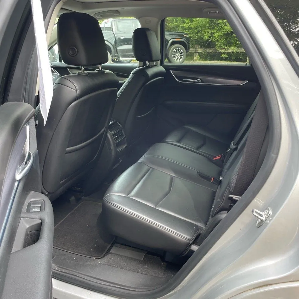 Cadillac XT5 photo 23