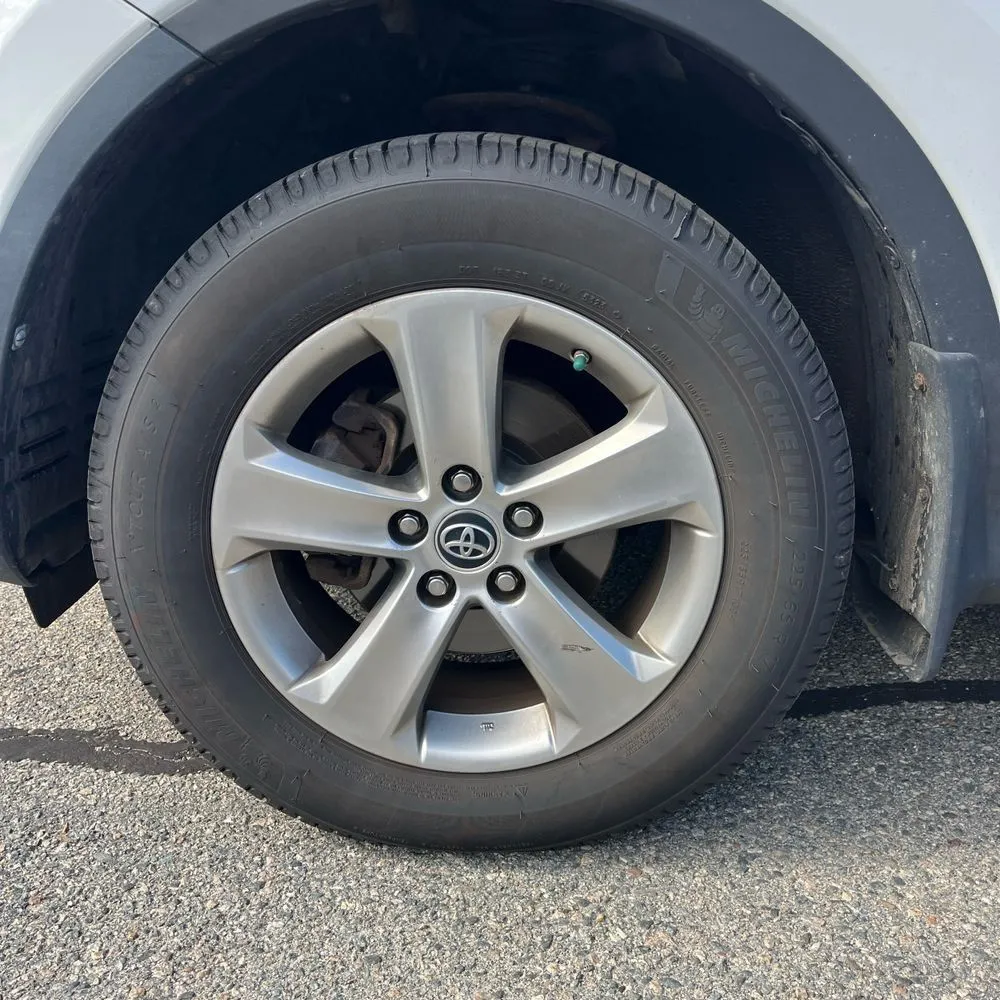 Toyota RAV4 photo 17