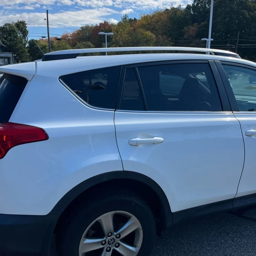 Toyota RAV4 photo 9