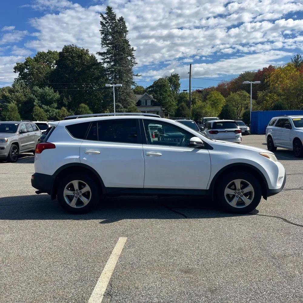 Toyota RAV4 photo 10