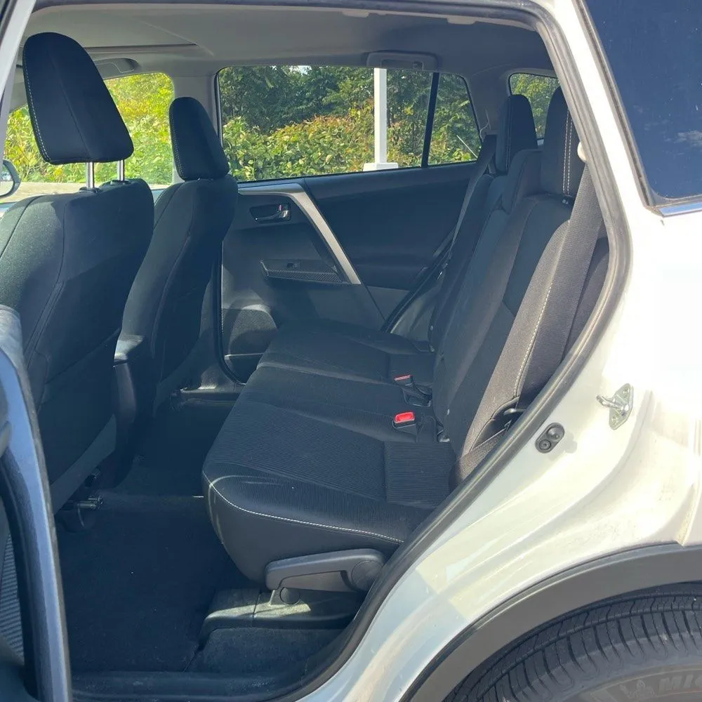 Toyota RAV4 photo 24