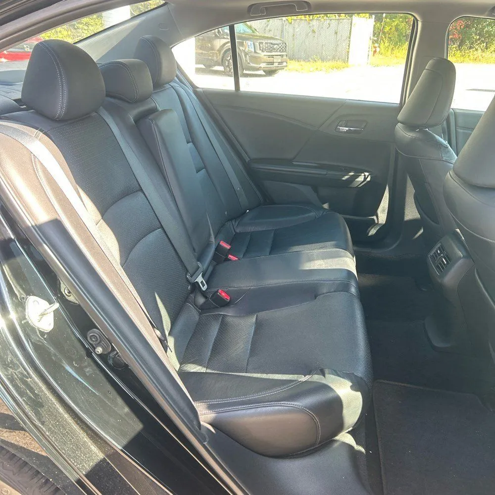 Honda Accord photo 22