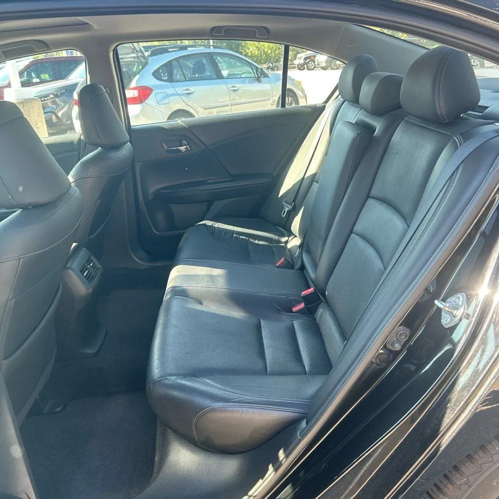 Honda Accord photo 21