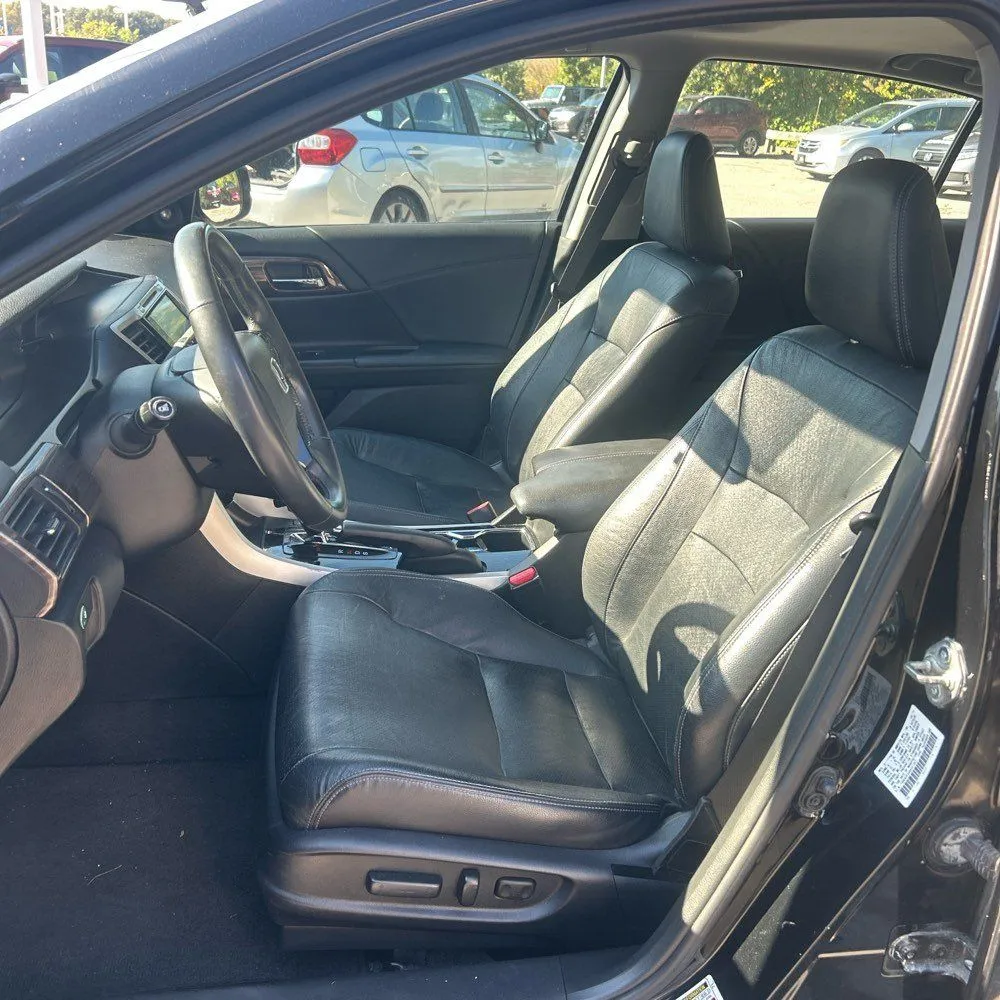 Honda Accord photo 19