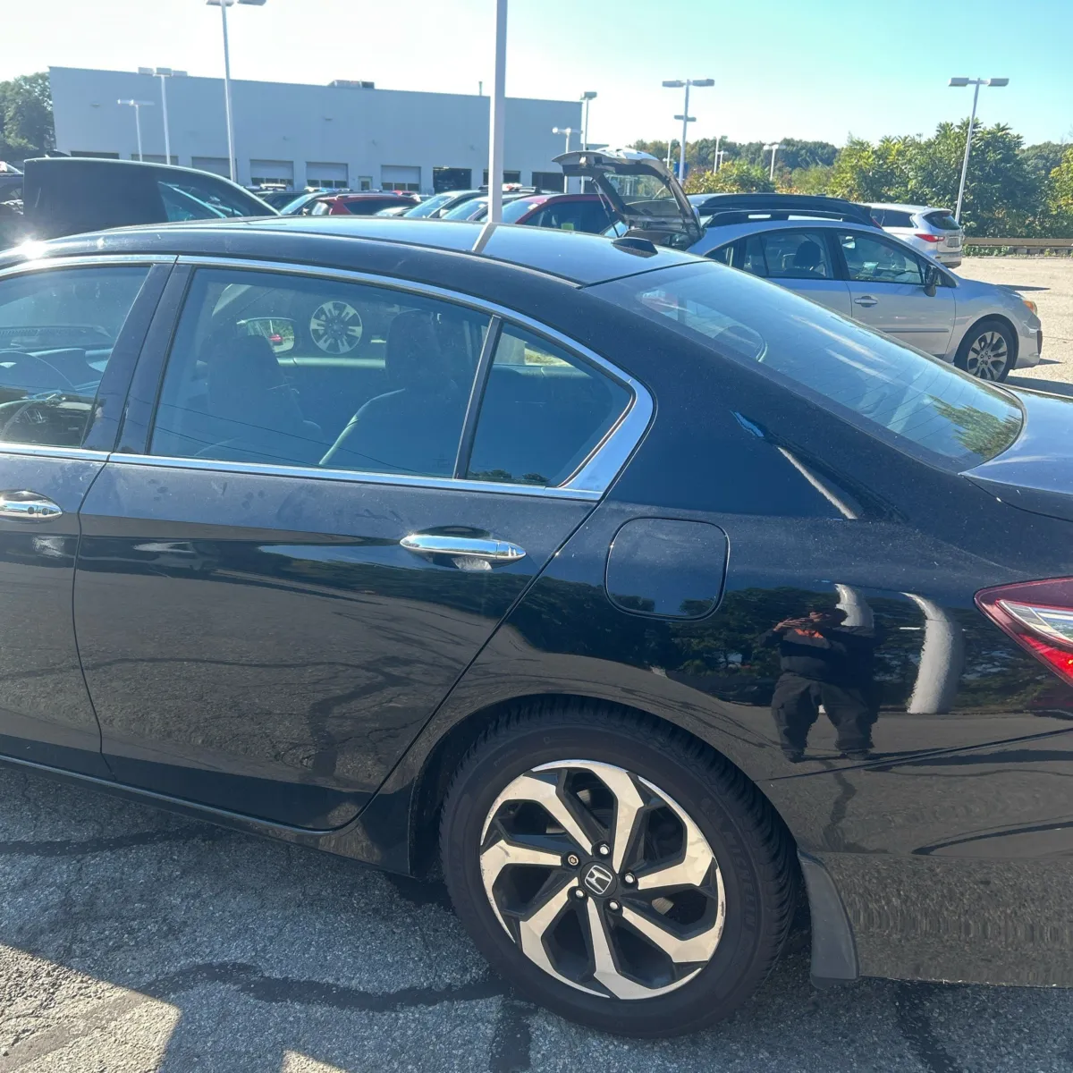 Honda Accord photo 6