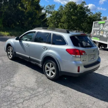 More photos of 2013 Subaru Outback 2.5i Limited at 101 Motors, NJ
