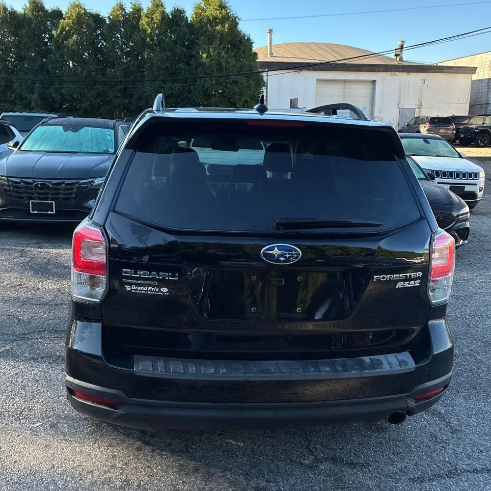 Subaru Forester photo 7