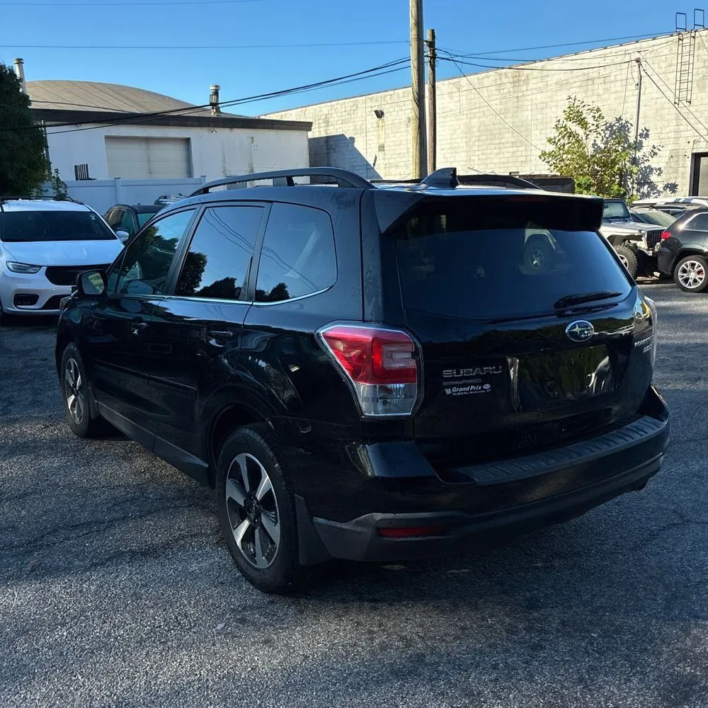 Subaru Forester photo 5