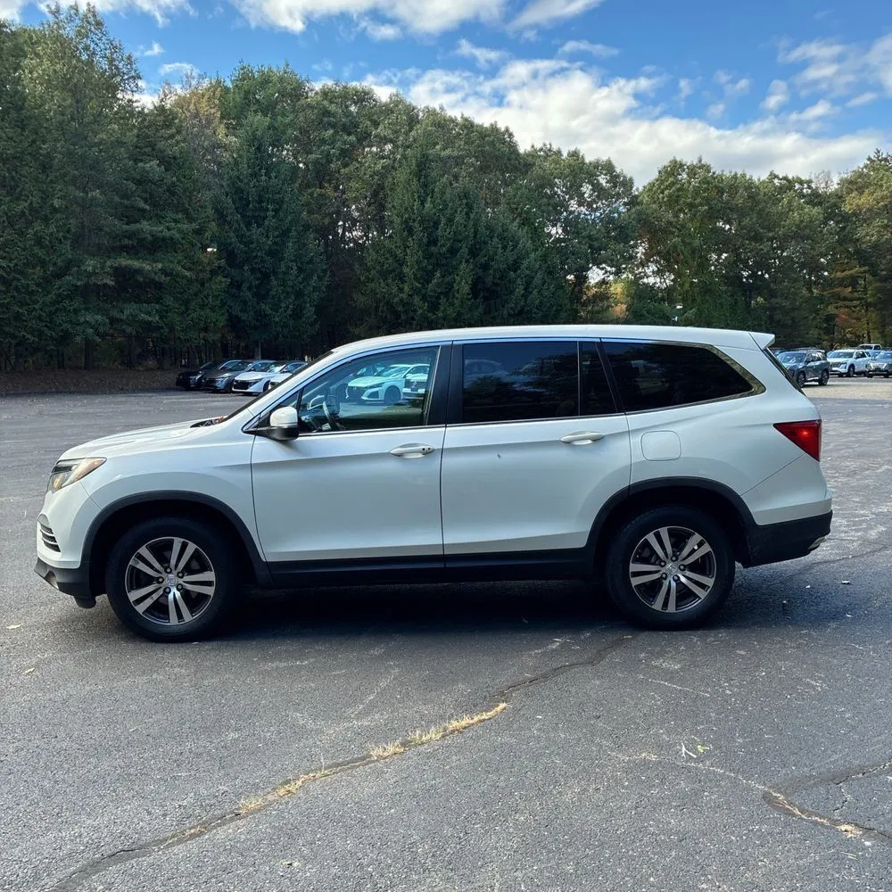 Honda Pilot photo 3