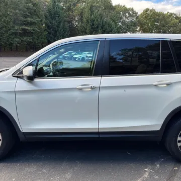 More photos of 2017 Honda Pilot EX-L at 101 Motors, NJ